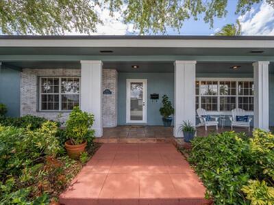 2201 N Lakeside Drive, Lake Worth Beach, FL 33460