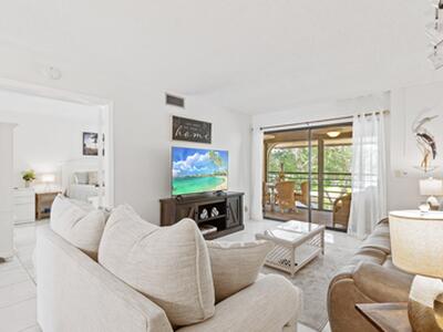 5380 Cedar Lake 304 Drive, Boynton Beach, FL 33437
