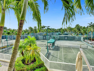 251 Isle Way, Palm Beach Gardens, FL 33418