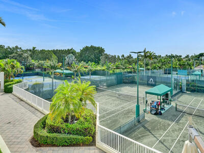 251 Isle Way, Palm Beach Gardens, FL 33418