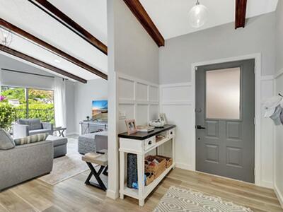 83 Ironwood Way N, Palm Beach Gardens, FL 33418