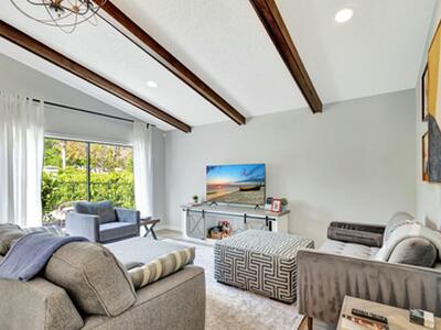 83 Ironwood Way N, Palm Beach Gardens, FL 33418