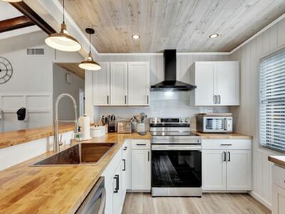 83 Ironwood Way N, Palm Beach Gardens, FL 33418