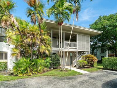 11842 Pebblewood Drive, Wellington, FL 33414
