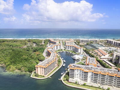 2871 N Ocean Boulevard, Boca Raton, FL 33431