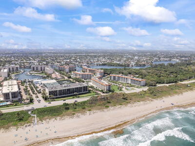 2871 N Ocean Boulevard, Boca Raton, FL 33431