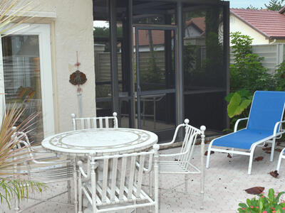 11 Ironwood Way N, Palm Beach Gardens, FL 33418