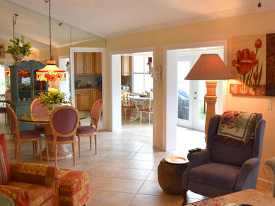 11 Ironwood Way N, Palm Beach Gardens, FL 33418