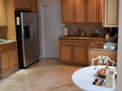 11 Ironwood Way N, Palm Beach Gardens, FL 33418