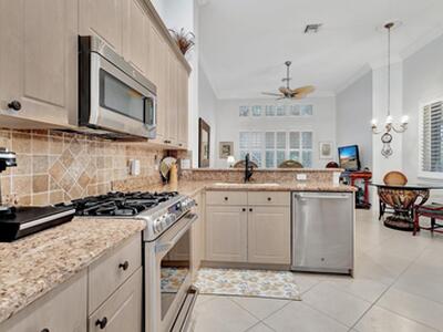 10732 Grande Boulevard, West Palm Beach, FL 33412