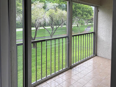 6935 Huntington Lane, Delray Beach, FL 33446