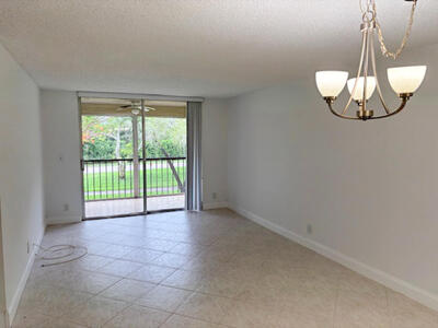 6935 Huntington Lane, Delray Beach, FL 33446