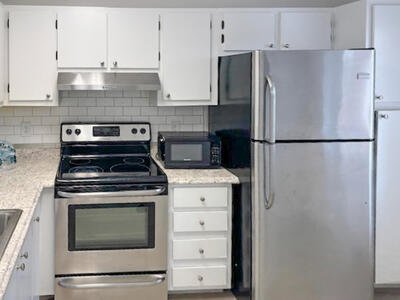 6935 Huntington Lane, Delray Beach, FL 33446