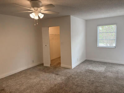6935 Huntington Lane, Delray Beach, FL 33446