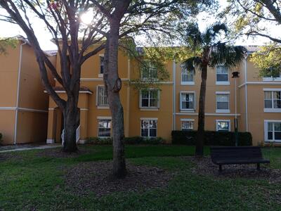5050 Fairways Circle, Vero Beach, FL 32967