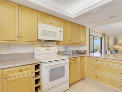 304 Clubhouse Circle, Jupiter, FL 33477