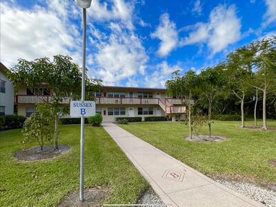 49 Sussex B, West Palm Beach, FL 33417