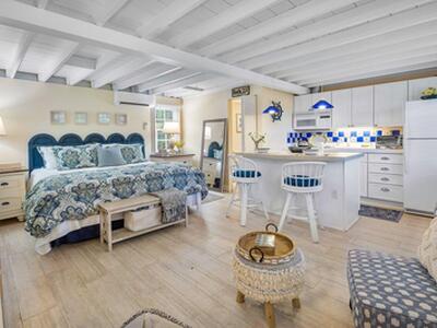 521 N Swinton Avenue, Delray Beach, FL 33444