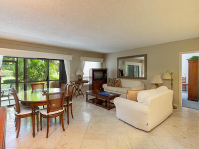 13334 Polo Club Road, Wellington, FL 33414