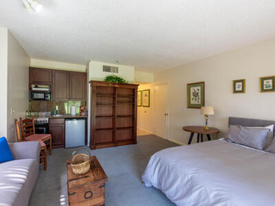 13334 Polo Club Road, Wellington, FL 33414
