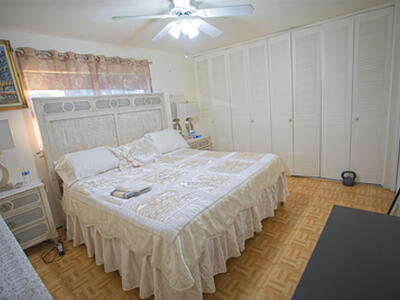 2833 Crosley Drive W, West Palm Beach, FL 33415