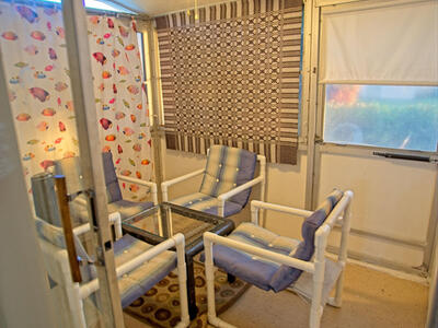 2833 Crosley Drive W, West Palm Beach, FL 33415