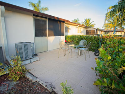 2833 Crosley Drive W, West Palm Beach, FL 33415