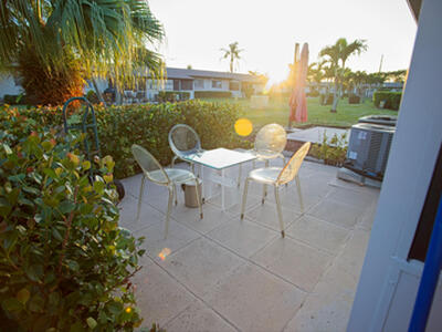 2833 Crosley Drive W, West Palm Beach, FL 33415