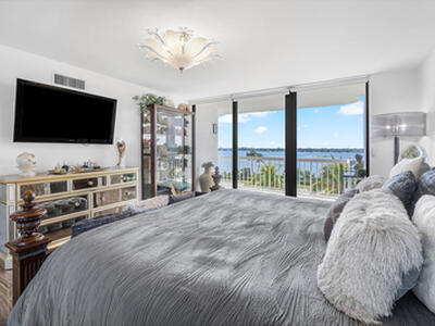 3300 S Ocean Boulevard N, Palm Beach, FL 33480