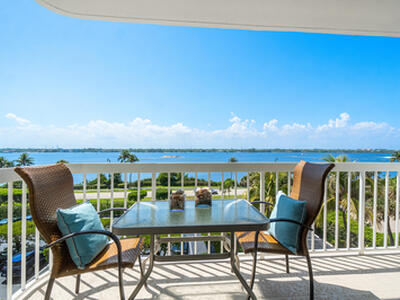 3300 S Ocean Boulevard N, Palm Beach, FL 33480