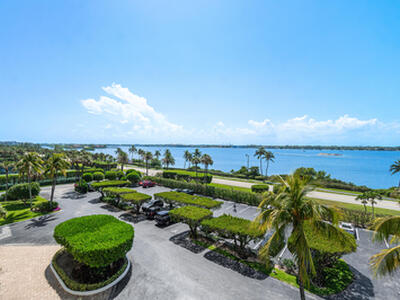 3300 S Ocean Boulevard N, Palm Beach, FL 33480