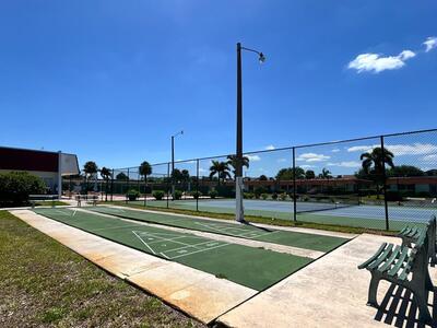 5800 Fernley Drive W, West Palm Beach, FL 33415