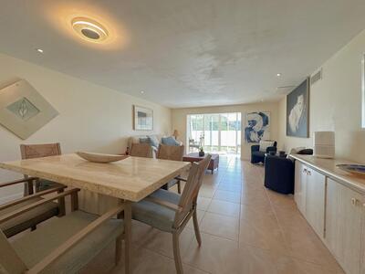 300 NE 26th Avenue, Boynton Beach, FL 33435