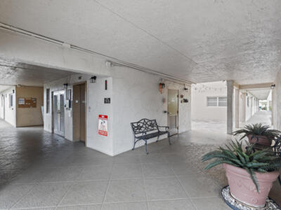 300 NE 26th Avenue, Boynton Beach, FL 33435