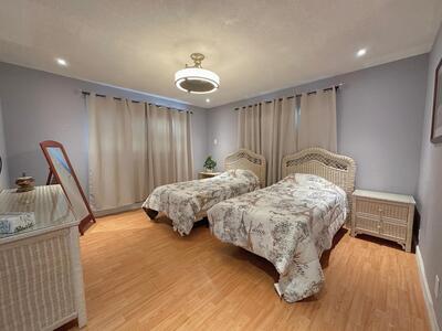 300 NE 26th Avenue, Boynton Beach, FL 33435