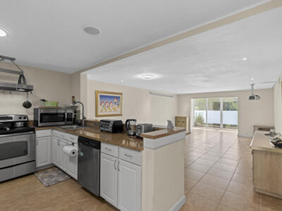 300 NE 26th Avenue, Boynton Beach, FL 33435