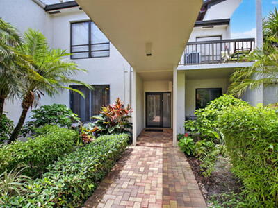 830 Greensward Court, Delray Beach, FL 33445