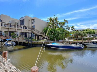 3 Royal Palm Way