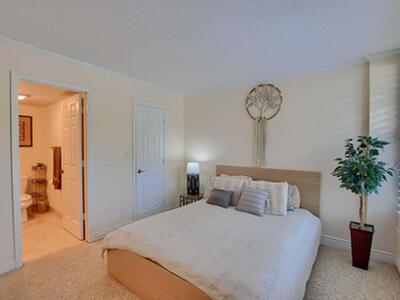 3 Royal Palm Way, Boca Raton, FL 33432