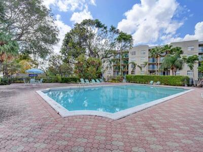 3 Royal Palm Way, Boca Raton, FL 33432