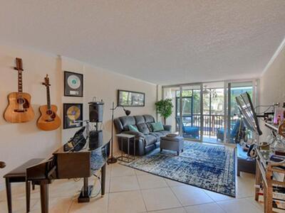 3 Royal Palm Way, Boca Raton, FL 33432