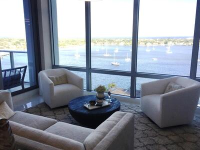 1 Water Club Way