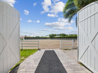 14466 Laurel Trail, Wellington, FL 33414