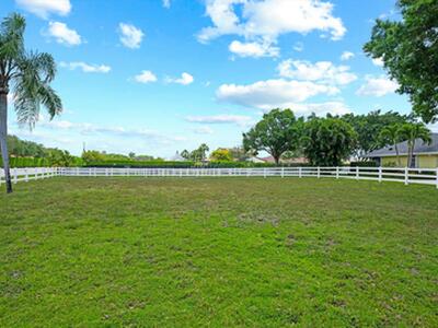 14466 Laurel Trail, Wellington, FL 33414