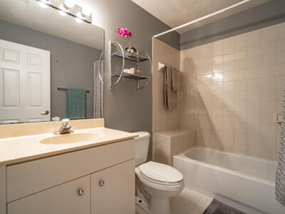 5661 NW 125th Avenue, Parkland, FL 33076