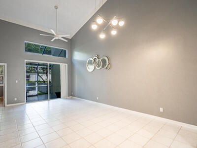 5661 NW 125th Avenue, Parkland, FL 33076