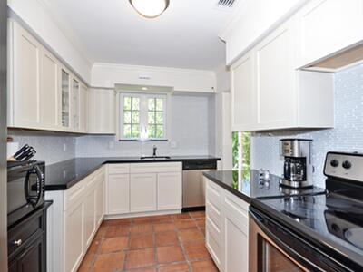 33 East Road, Delray Beach, FL 33483