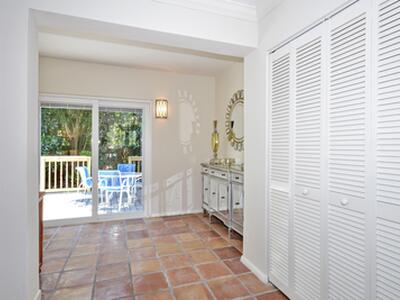 33 East Road, Delray Beach, FL 33483