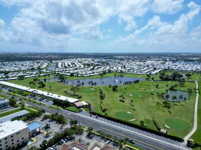 127 E Leisureville Boulevard, Boynton Beach, FL 33426