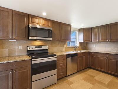 127 E Leisureville Boulevard, Boynton Beach, FL 33426